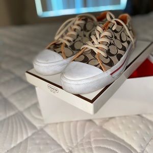 Size 9, comfortable shoes